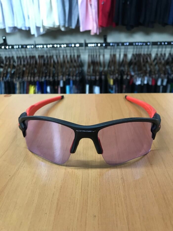 Óculos Oakley Flak Preto & Vermelho